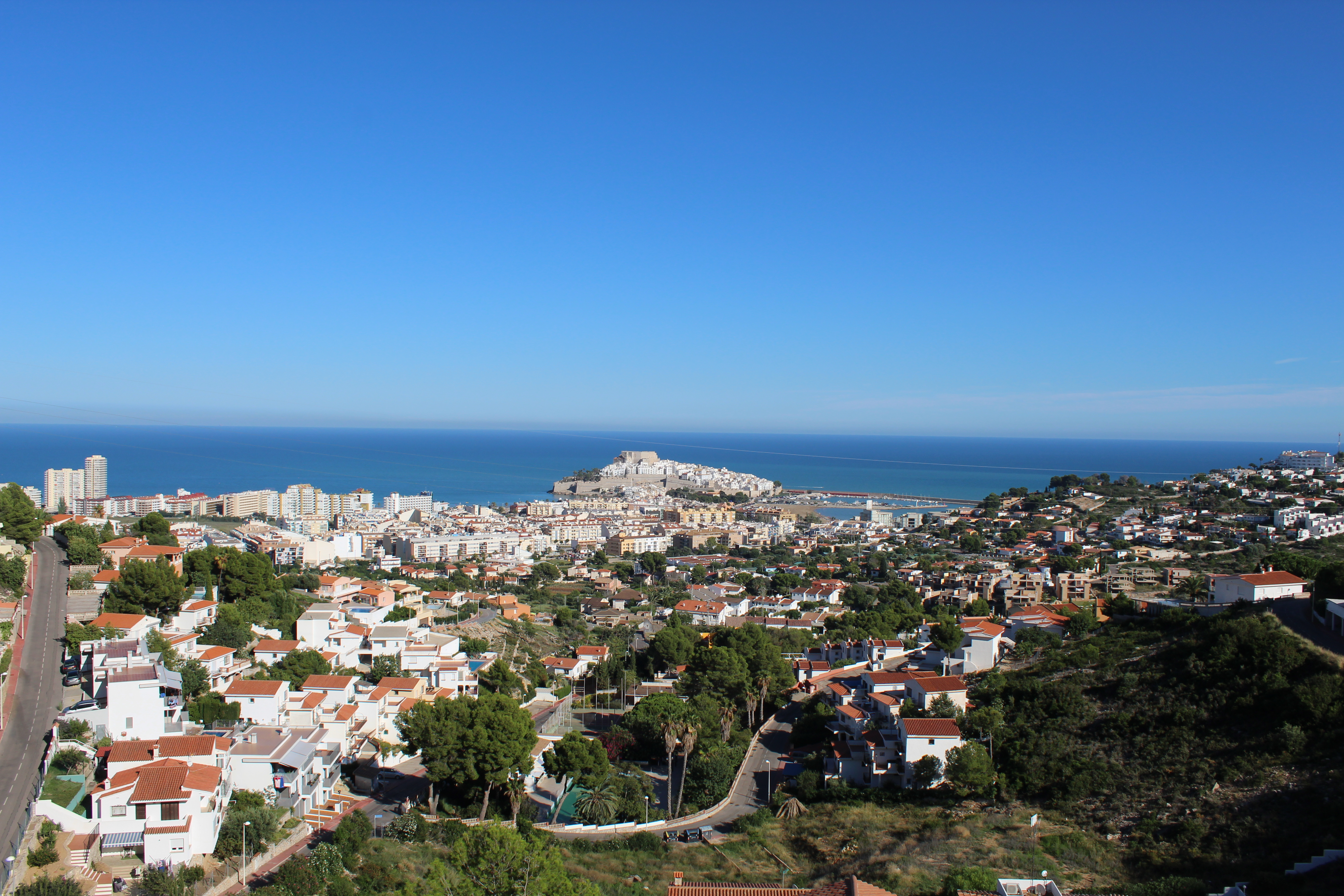 SE ALQUILA casa en Atalayas con vista Mar y Castillo de Peñíscola