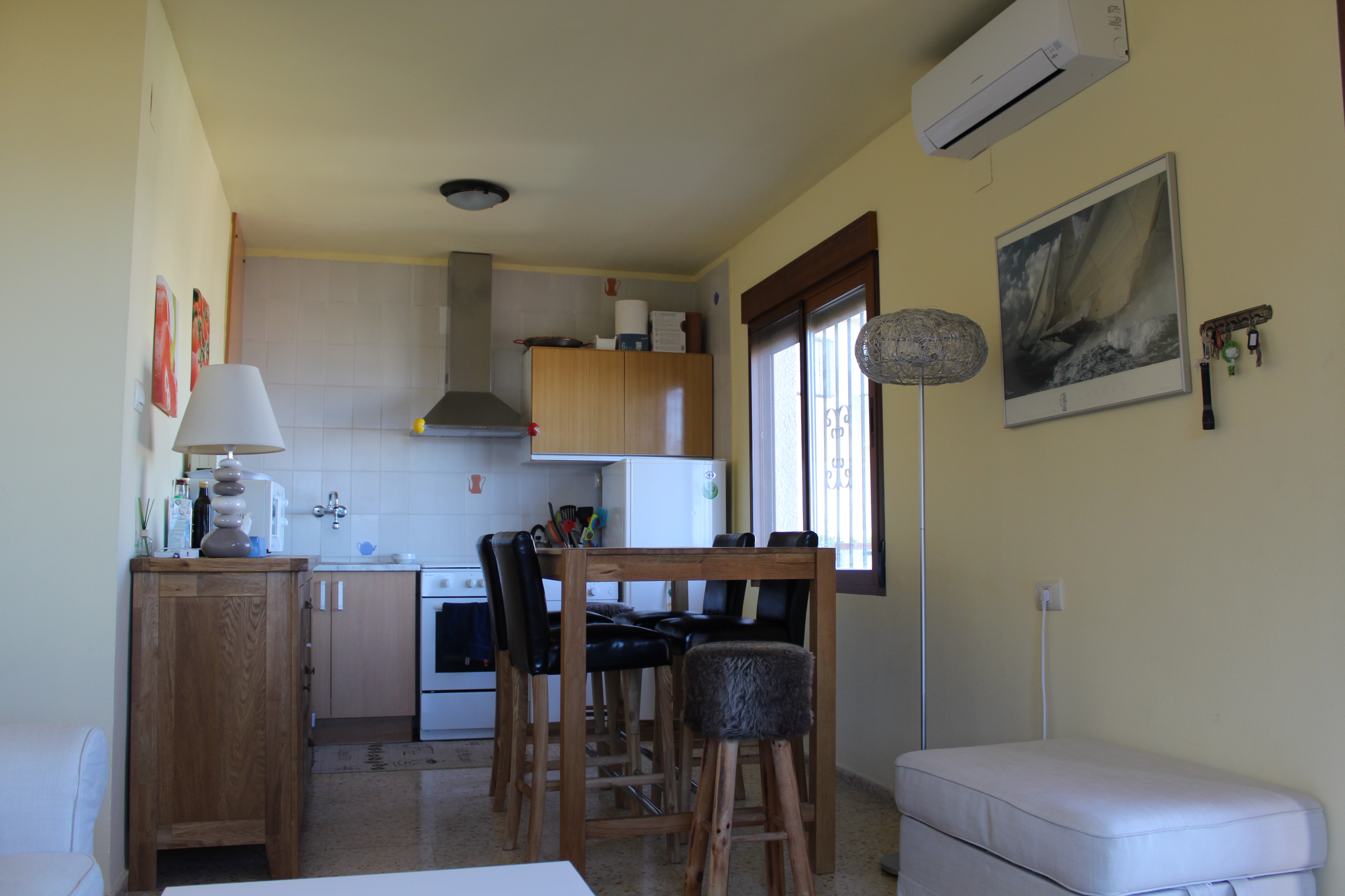 SE ALQUILA casa en Atalayas con vista Mar y Castillo de Peñíscola