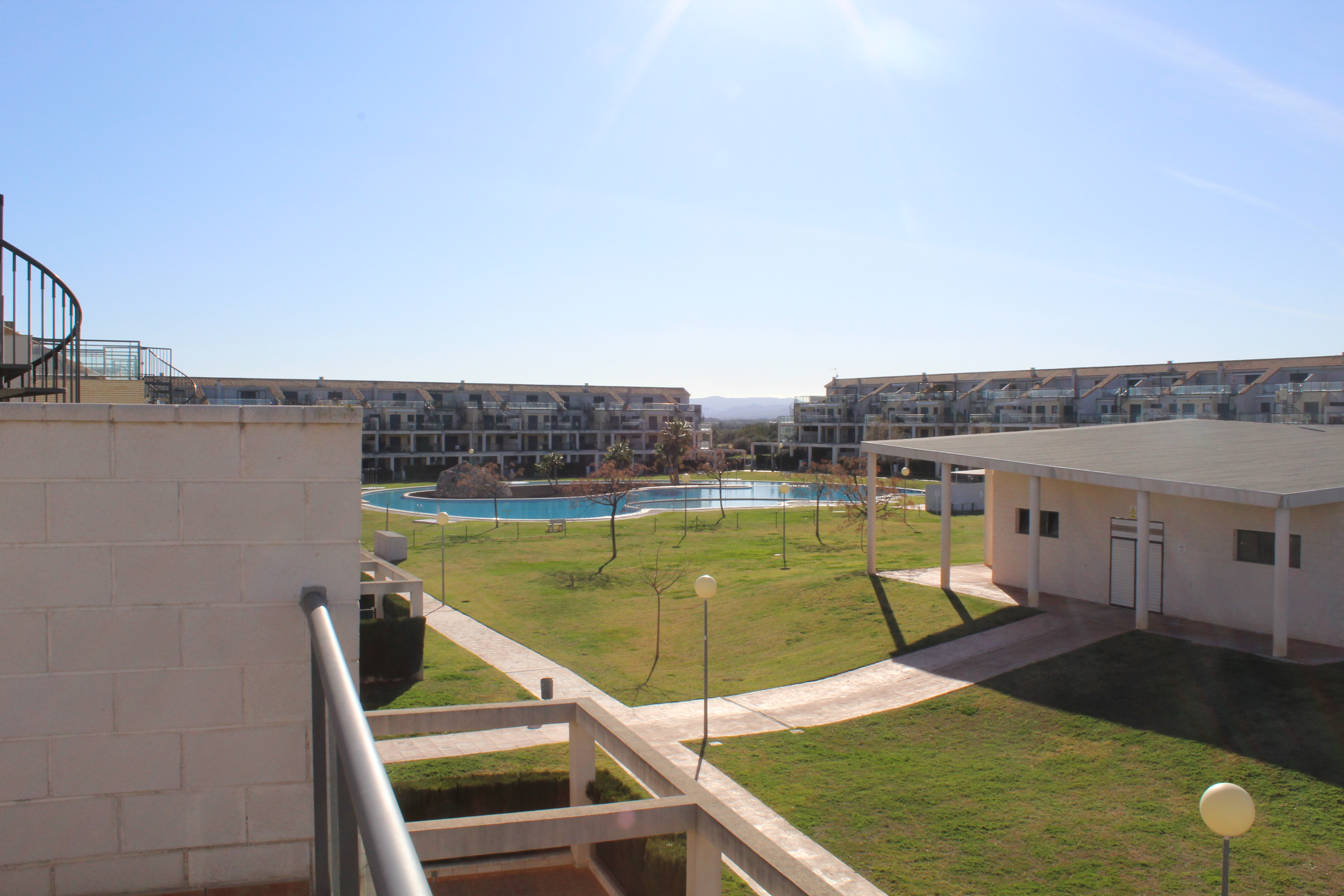 SE ALQUILA Apto en Campo de Golf Panorámica