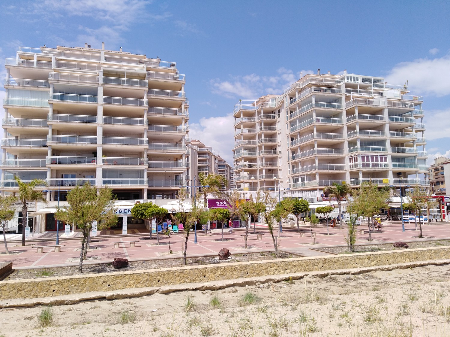 SE ALQUILA en Peñiscola con VISTAS AL MAR