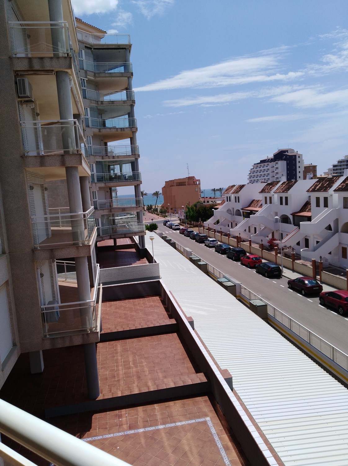 SE ALQUILA en Peñiscola con VISTAS AL MAR