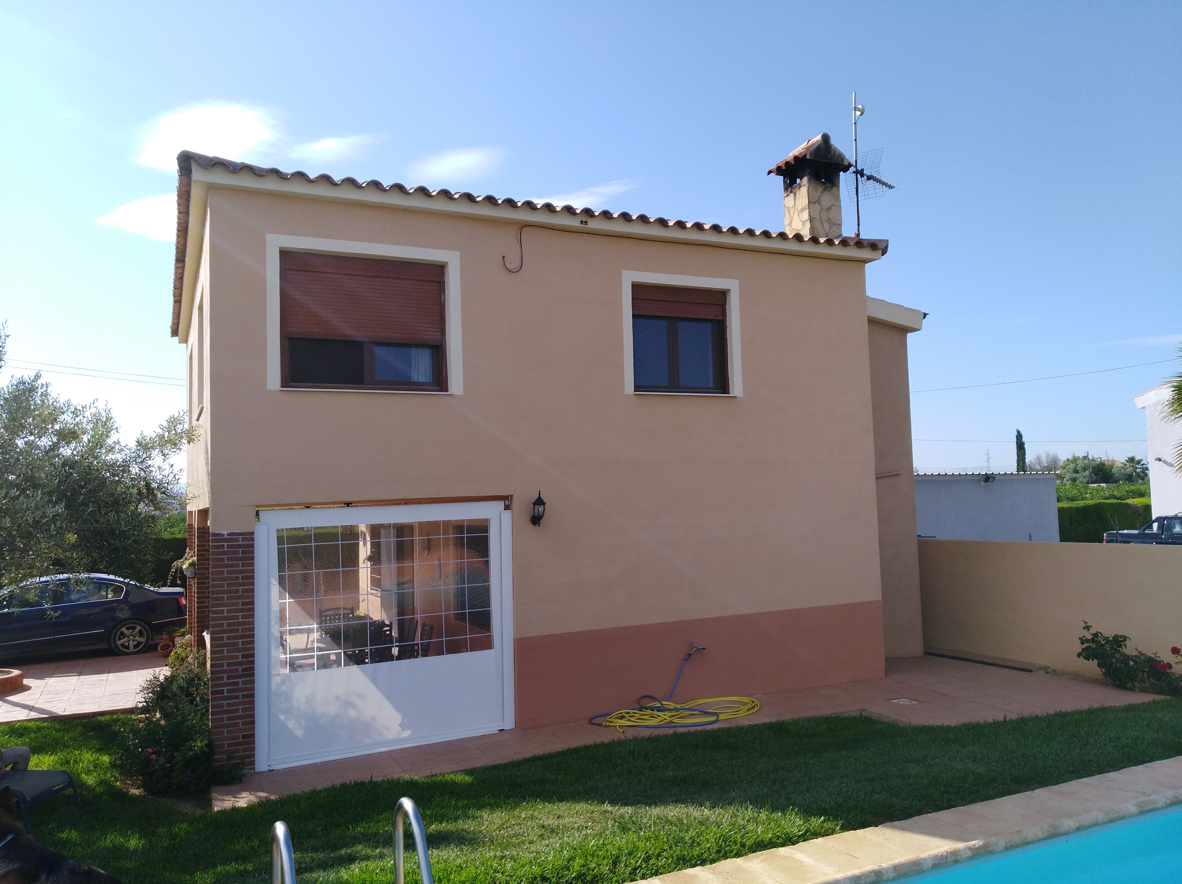 SE VENDE Chalet individual con piscina en Benicarló.