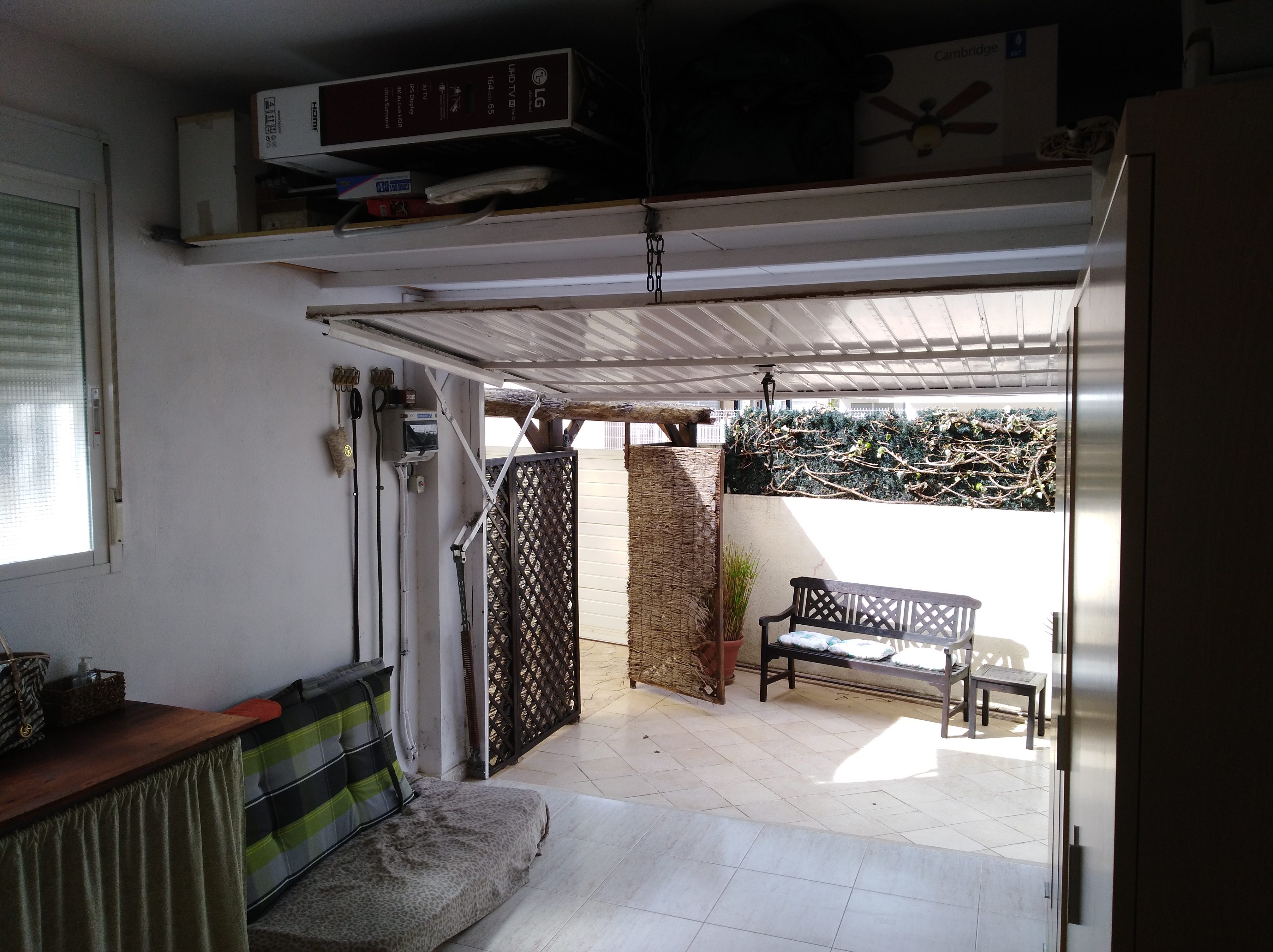 SE VENDE CHALET individual con piscina