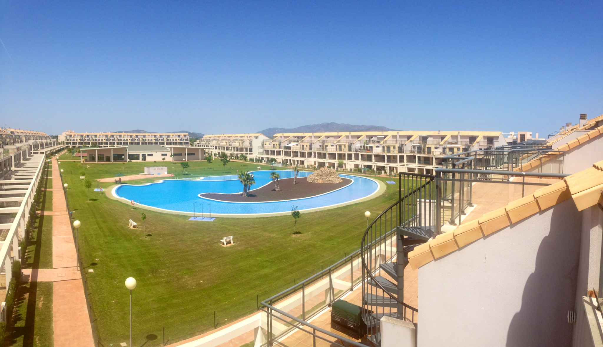 SE ALQUILA Ático Dúplex con vistas al Golf